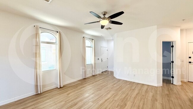 Photo - 16620 S 48th St