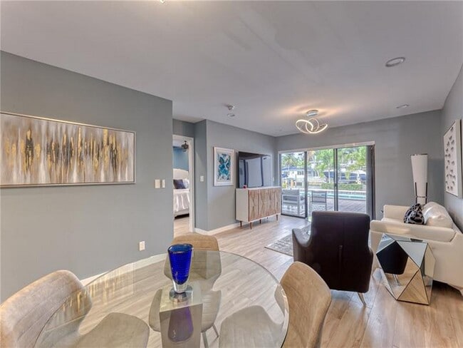 Photo - 2713 NE 15th St Unit # 2