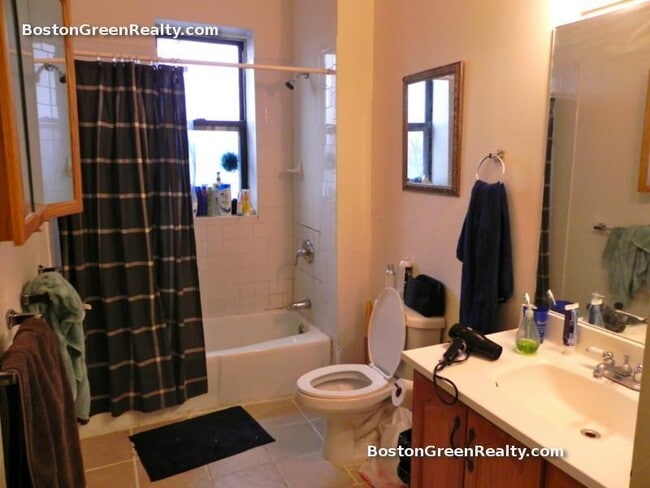 Photo - 1458 Tremont St Unit 4