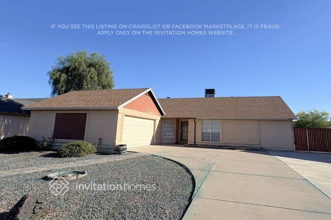 Building Photo - 7125 W Laurel Ln