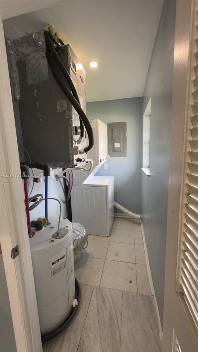 Photo - 1310 W 24th St