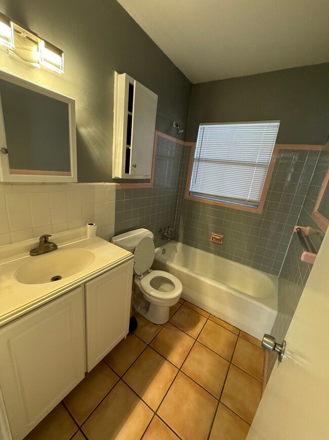 Photo - 218 Tamiami Trl S Unit #1 Studio