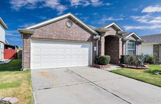 Photo - 19454 Plantation Cove Ln