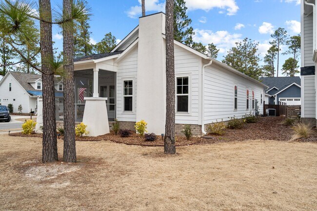 Photo - 560 Wellers Way