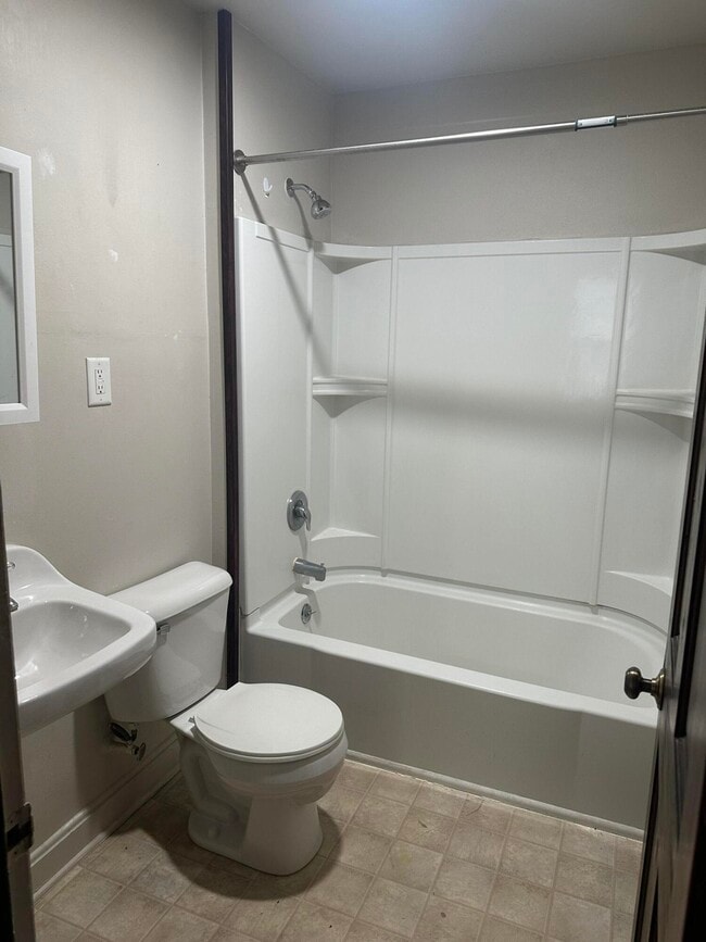 Photo - 1914 Garfield Ave