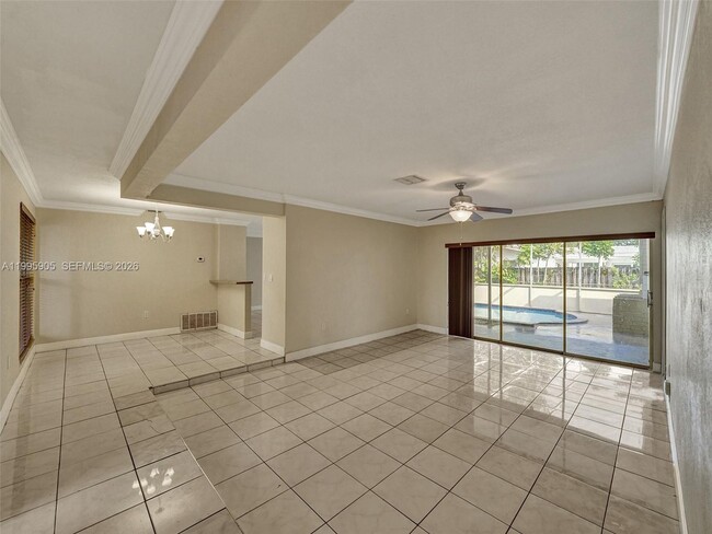 Photo - 7231 NW 20th St