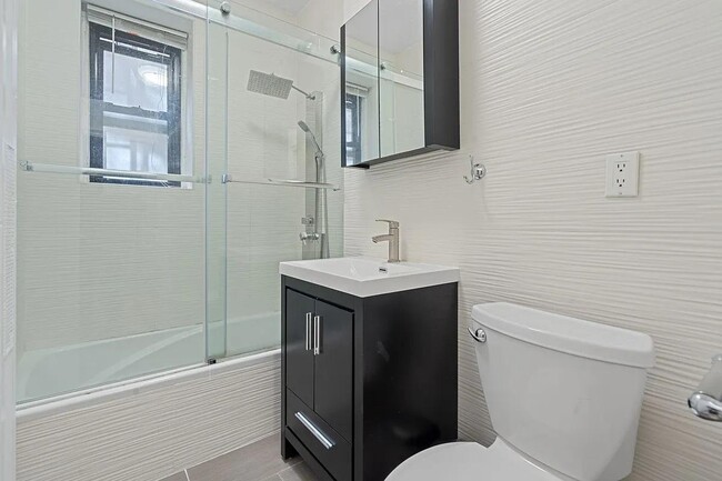 Photo - 85-11 Lefferts Blvd