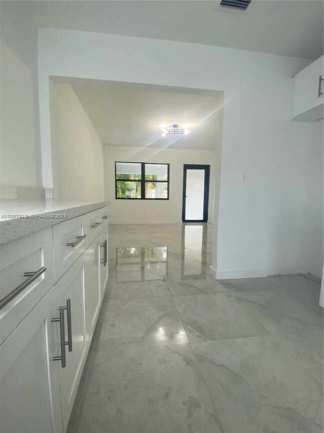 Photo - 4992 NW 18th Ave Unit 4992