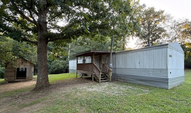 178 Norwood Dr SE