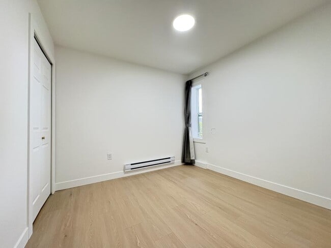 Photo - 2 bedroom in Burnaby BC V5H 4B2