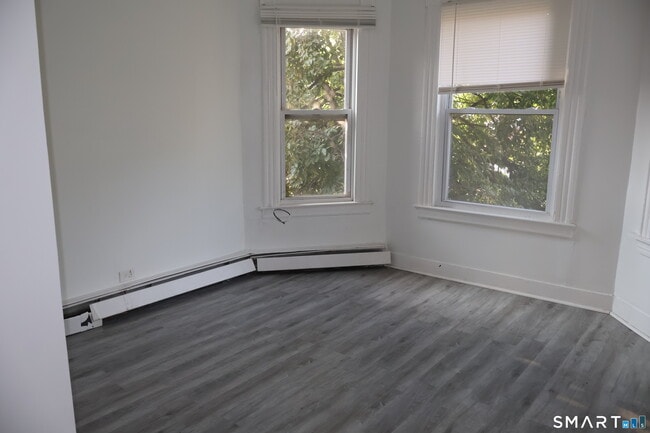 Photo - 37-39-39 Elliott St Unit 2R