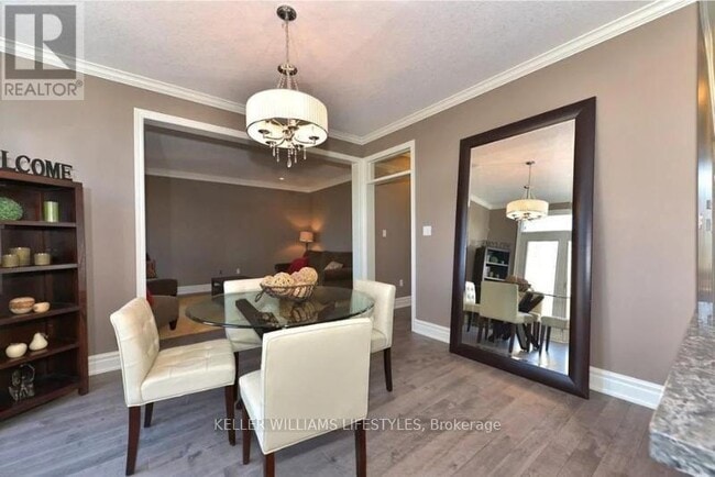Photo - 3135 Pincombe Dr