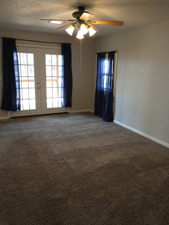 Photo - 1115 W Ashland St