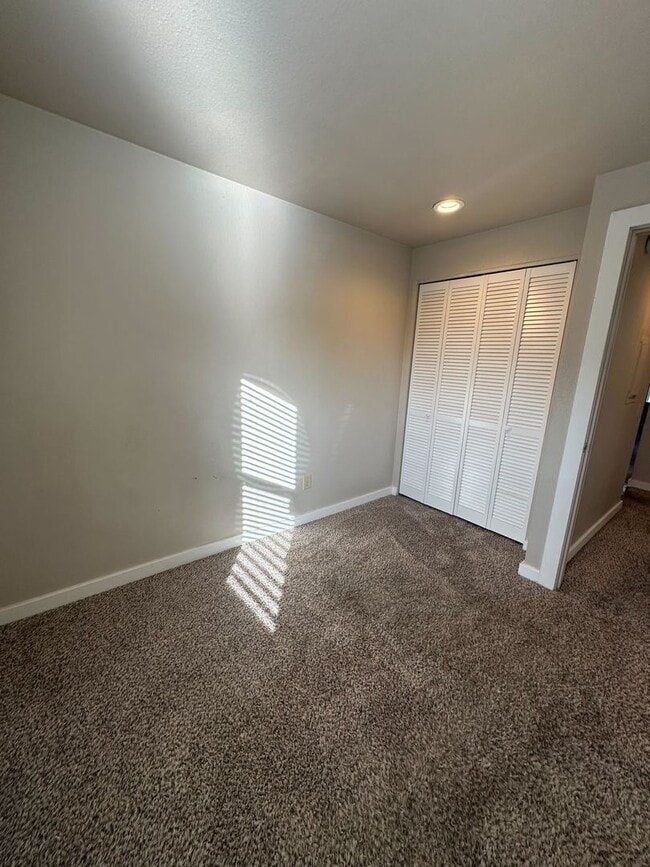 Photo - Glacier Park Apartments