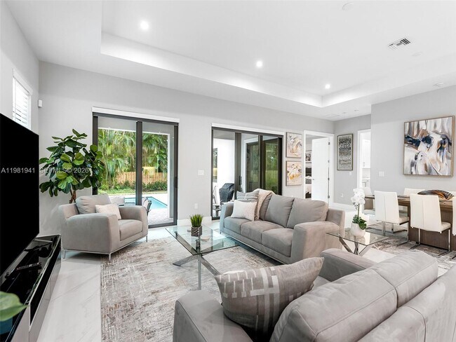 Photo - 1484 SW 32nd St