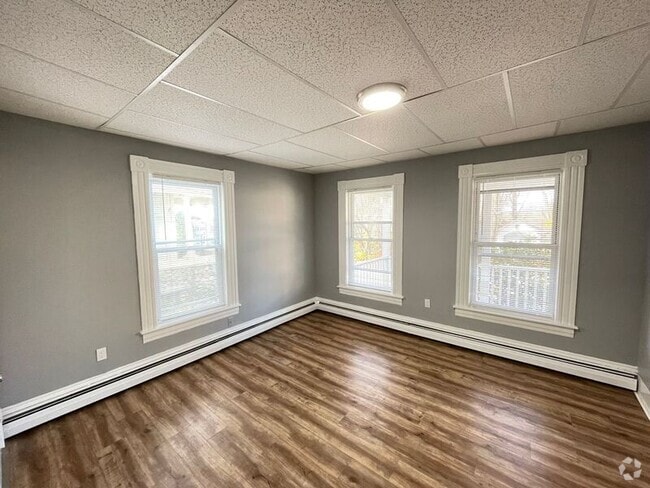 Building Photo - 7 Broadway Unit #1 Rental