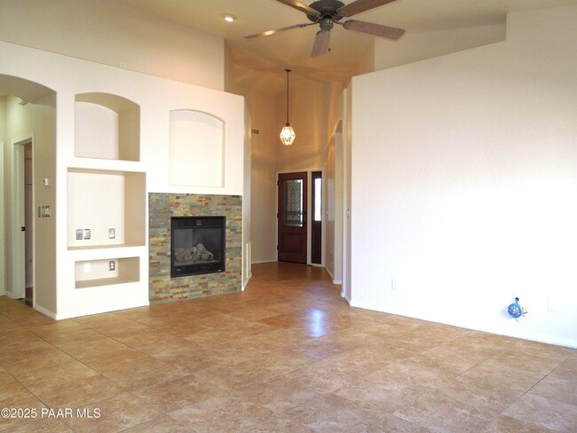 Photo - 5819 N Bronco Ln