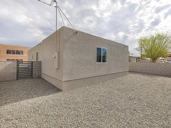 Photo - 938 E Waverly St