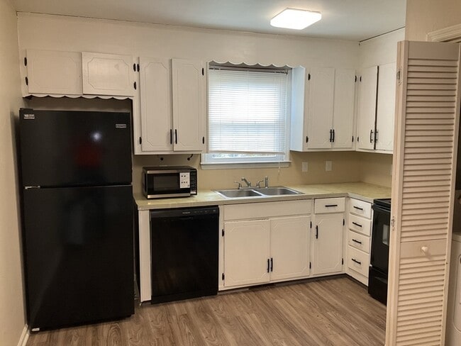 Photo - 2704 Monza Trail