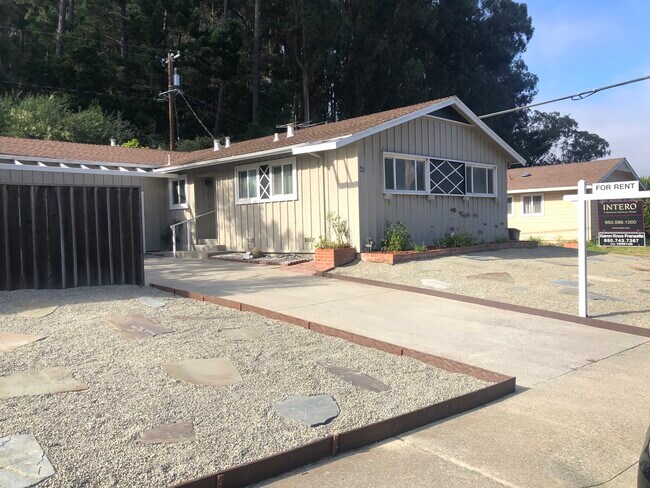 Photo - 2336 Valleywood Dr