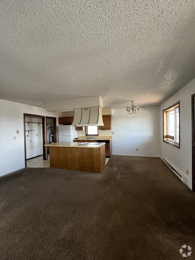 Building Photo - 3066 National Ave Rental