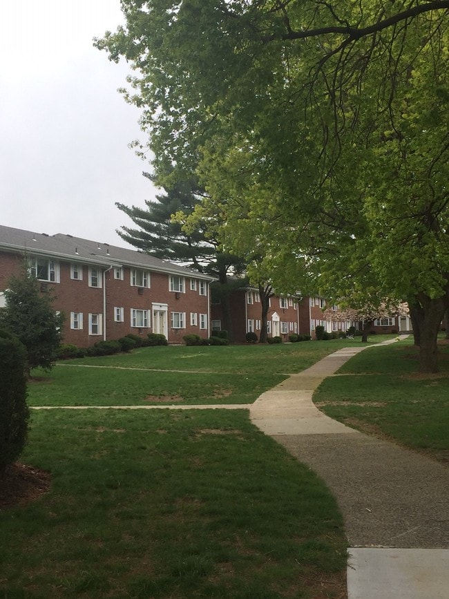 Brooklawn Gardens Apartments Wayne, NJ