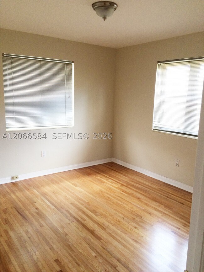 47 Sidonia Ave Unit 47
