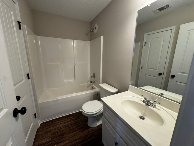 Photo - 433 Andover Dr