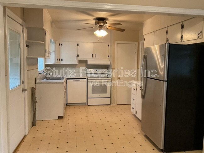 Photo - 3407 Pine Cir