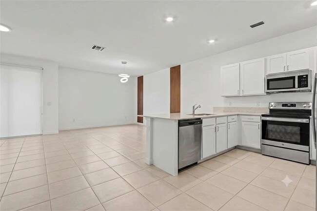 Photo - 4303 Hammock Grove Dr