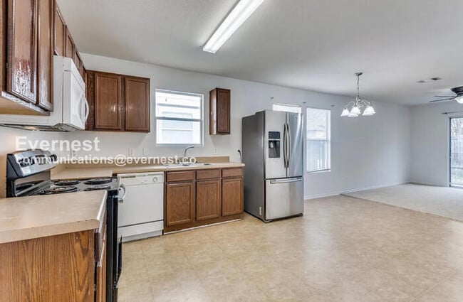 5636 Liberton Ln