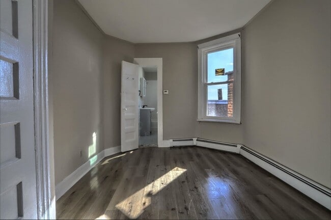 Building Photo - 743 Harrison Ave Unit 7-7 Rental
