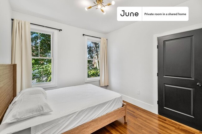 Photo - Room in Shared 5 bed/2 bath home Unidad A