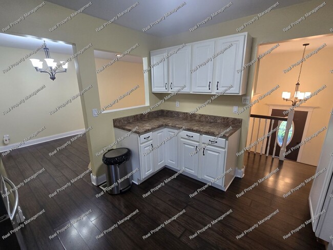 Photo - Three Bedroom Bi-Level
