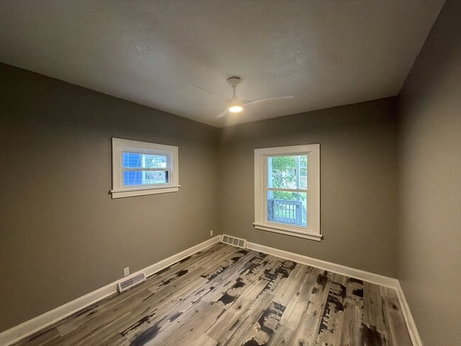 Photo - 11223 Nelson Ave