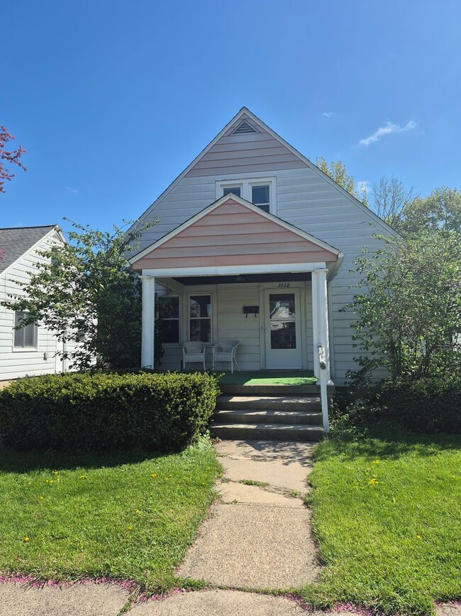 Building Photo - Cute 3 Bed House in a Great Location