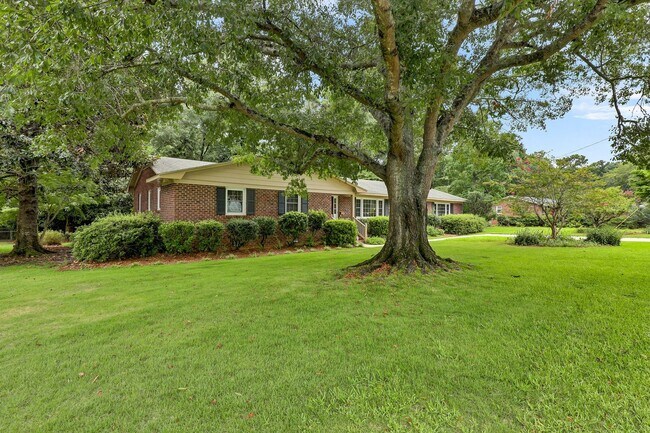 Photo - 700 Clyde Dr