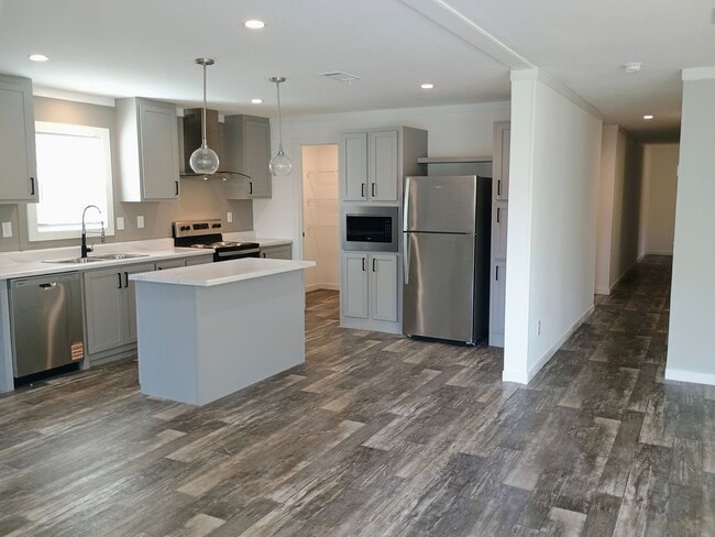 Building Photo - Brand-New Home 3 Bedroom 2 Bathroom