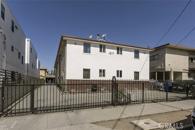 Photo - 1217 N Kingsley Dr Condo