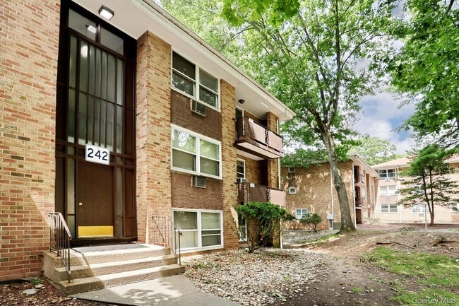 242 Kearsing Pkwy Unit F