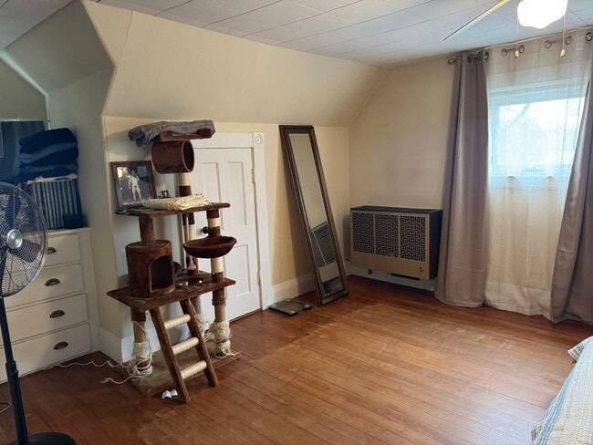 Photo - 137-139 North Main Street Unit Apt. 3