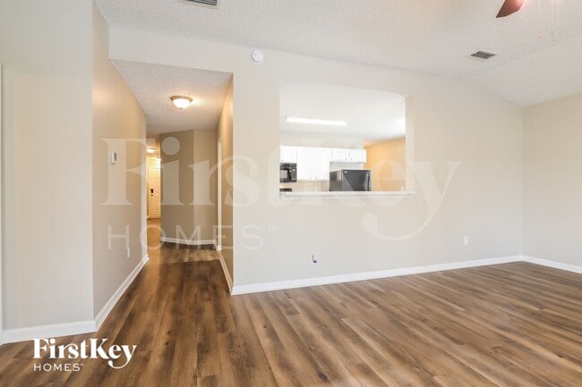 Photo - 5725 Suwanee Park Ct