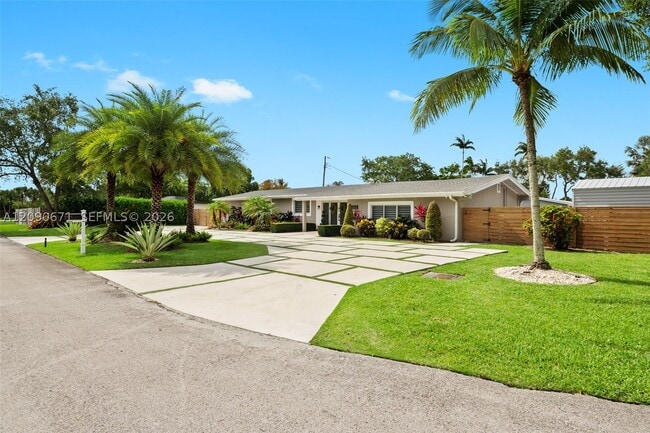 Building Photo - 9970 SW 132nd St