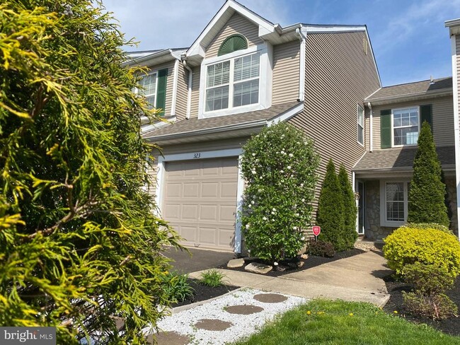 Photo - 323 Sequoia Dr Townhome