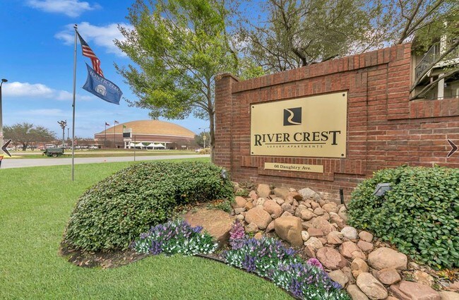 RIVERCREST