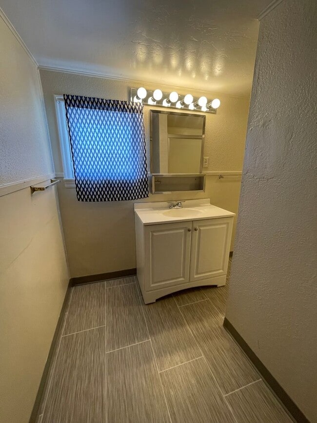 Photo - ALLS377 Unidad 379