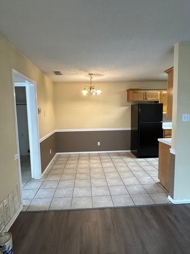 Dining Room - 1928 Lovers Ln Unit 3 Bedroom 2 Bath Duplex