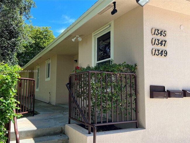 Building Photo - 1347 NE 111th St Unit 1347