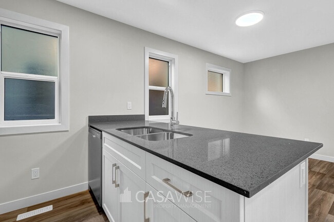 Photo - 8075 Cedric Mah Rd Unit GS