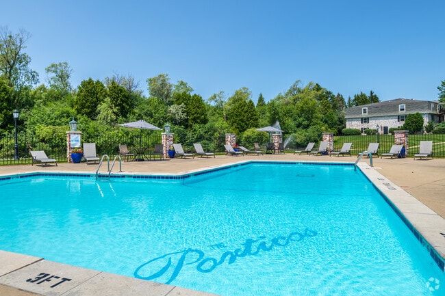 Outdoor Pool - Porticos of Fox Point